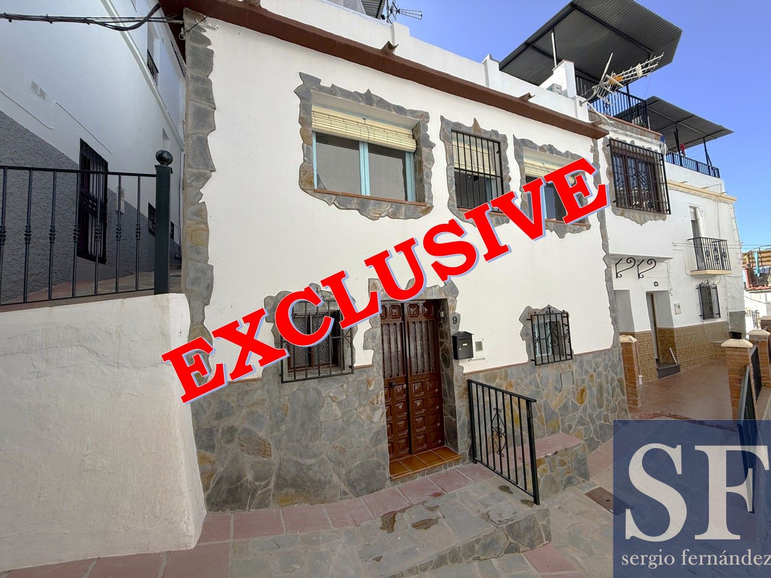 House in Competa - view 1