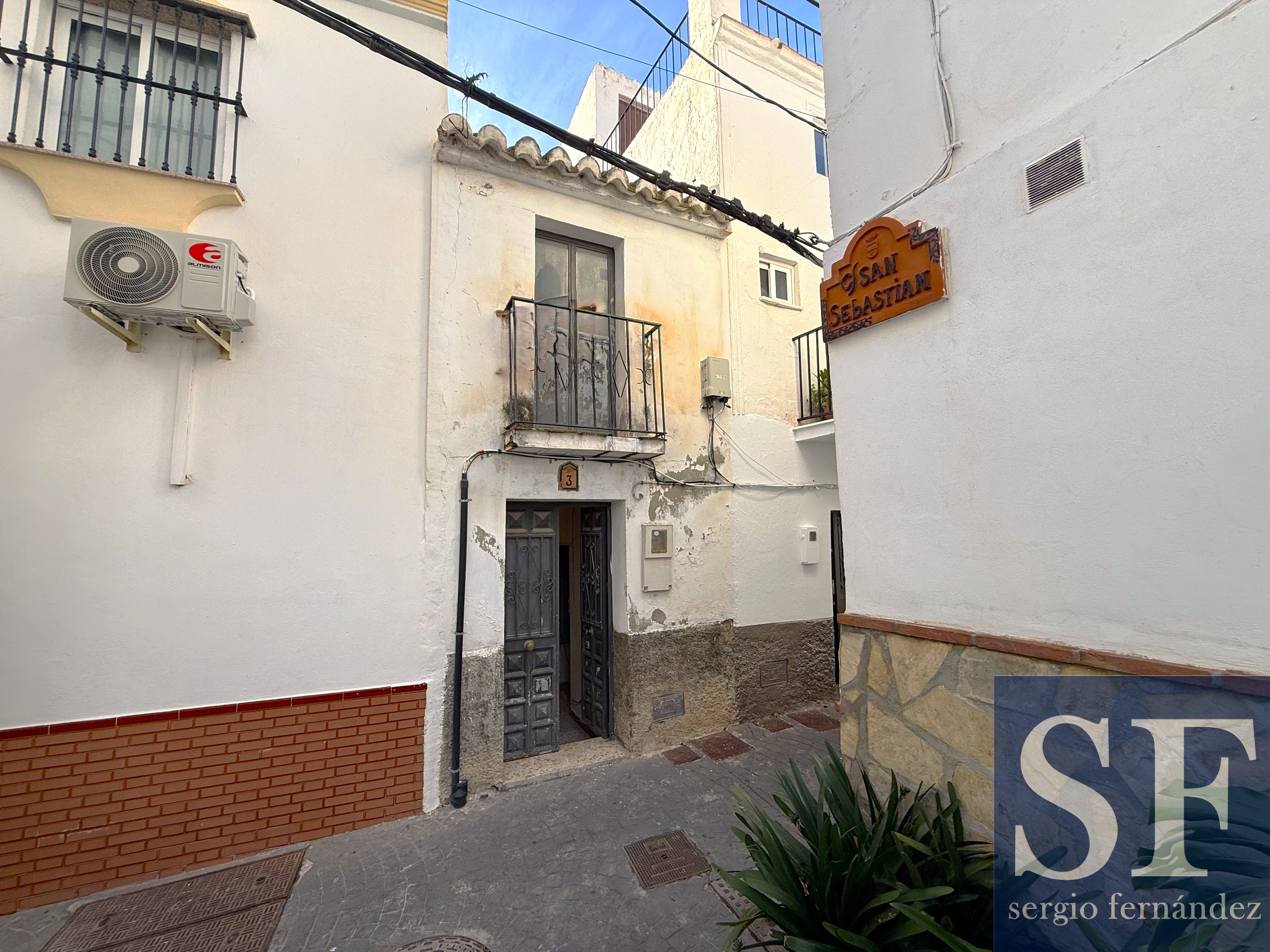 House in Canillas de Aceituno - view 1