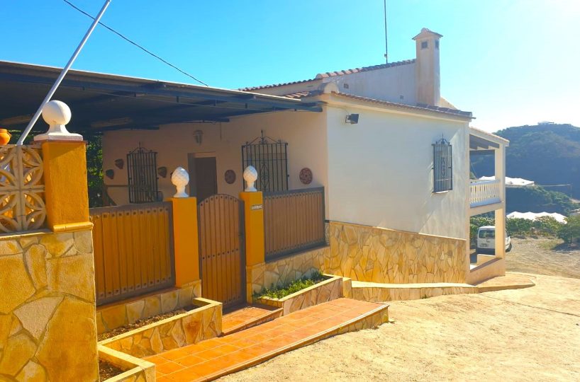 Country villa in Algarrobo
