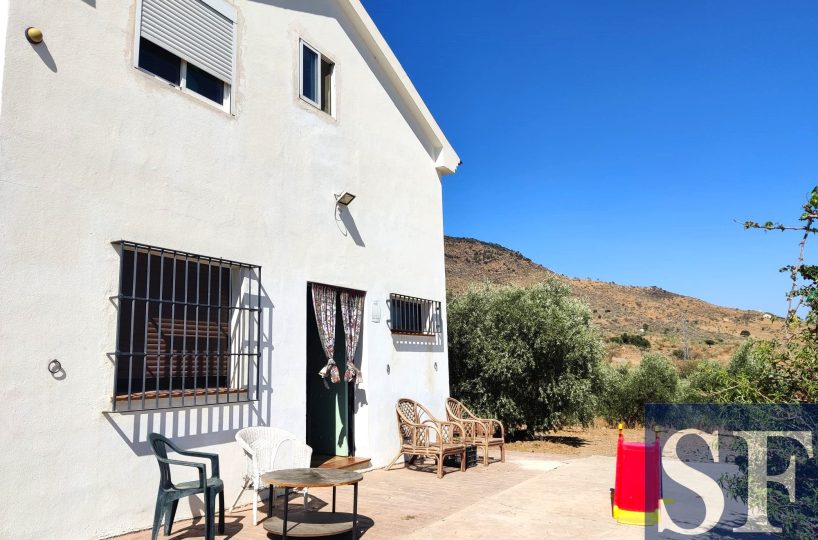 Country villa in Casabermeja