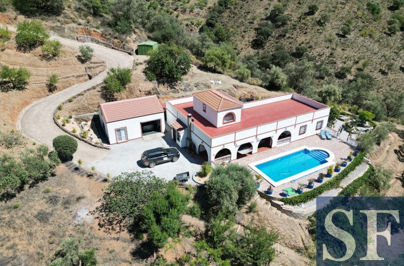 Country villa in Sedella
