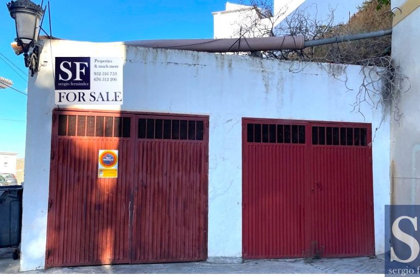 Garage in Cómpeta