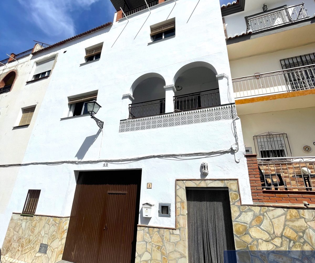 Townhouse in Arenas