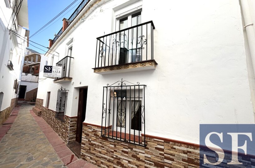 Townhouse in Cómpeta