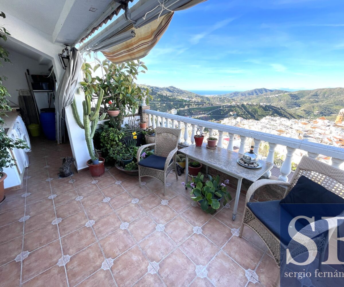 Apartment in Cómpeta