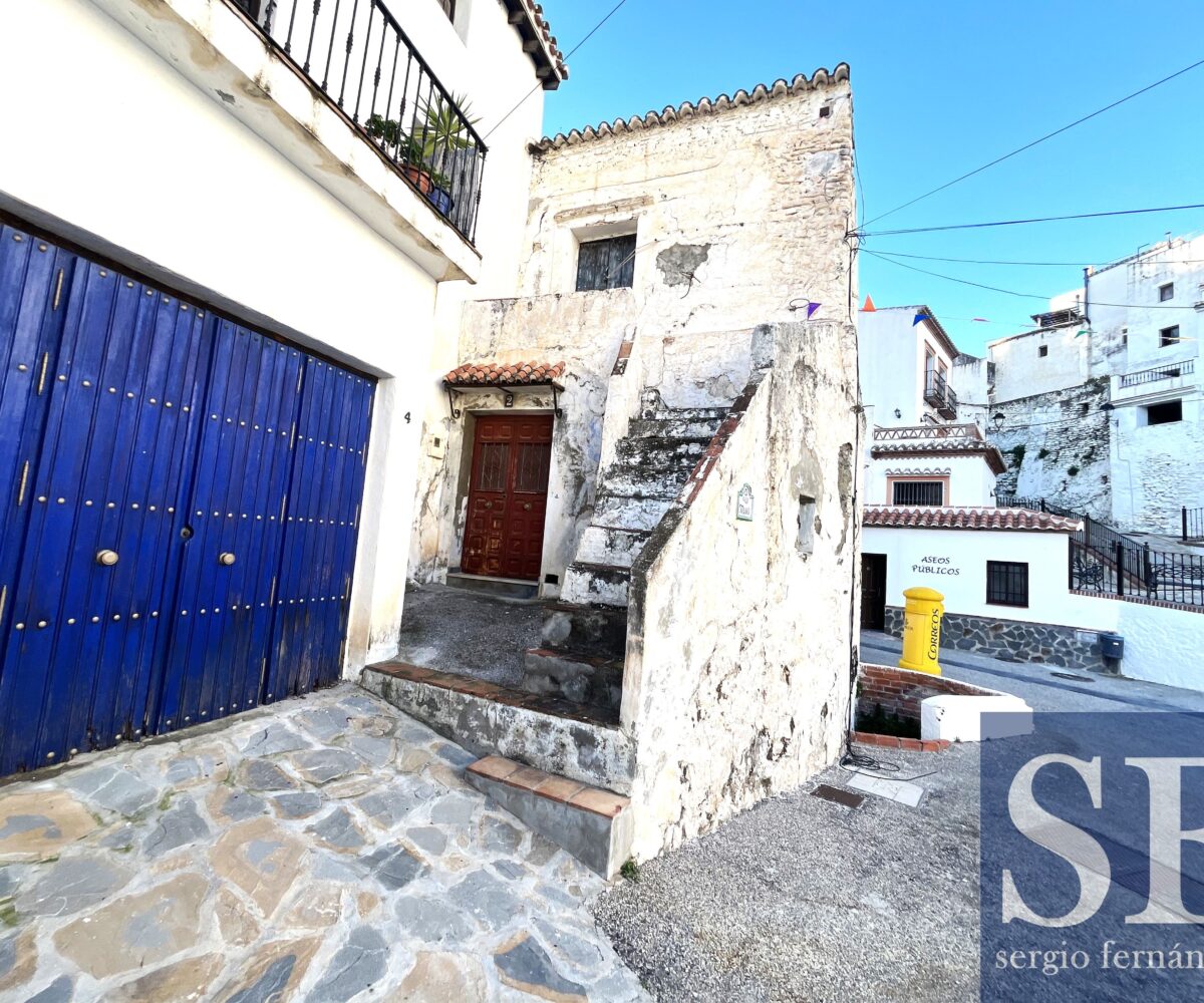 Townhouse in Salares