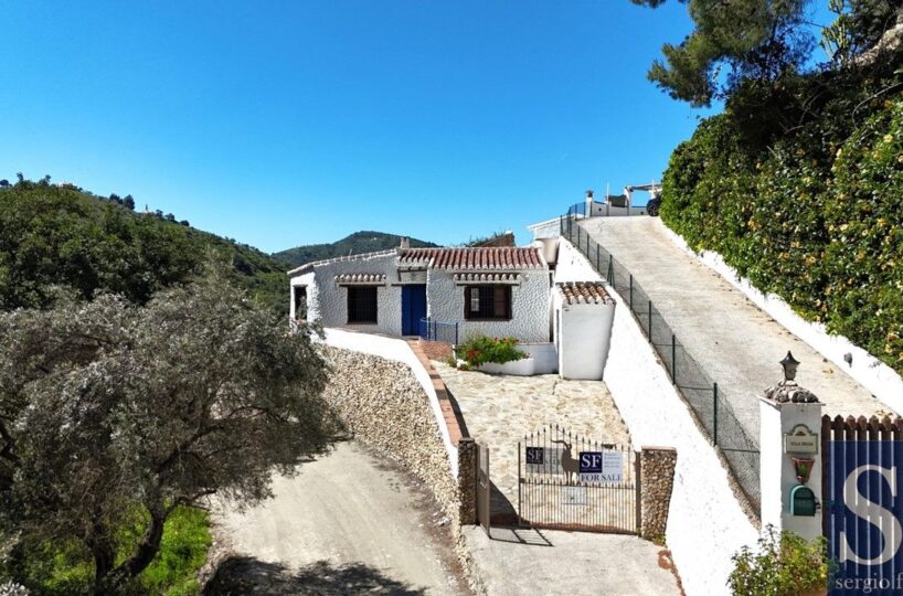Country villa in Cómpeta