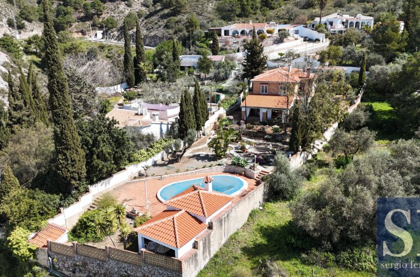 Country villa in Cómpeta