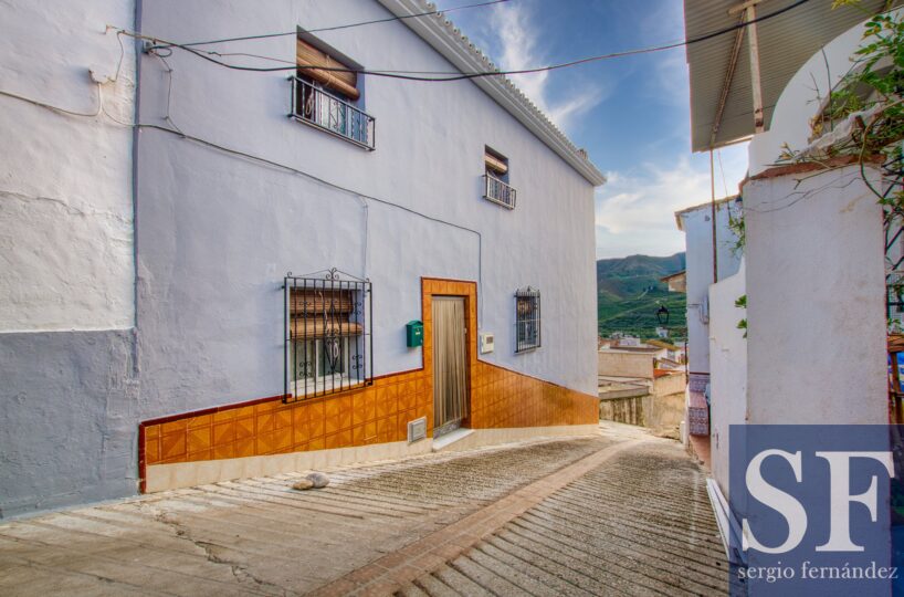 Townhouse in Benamargosa