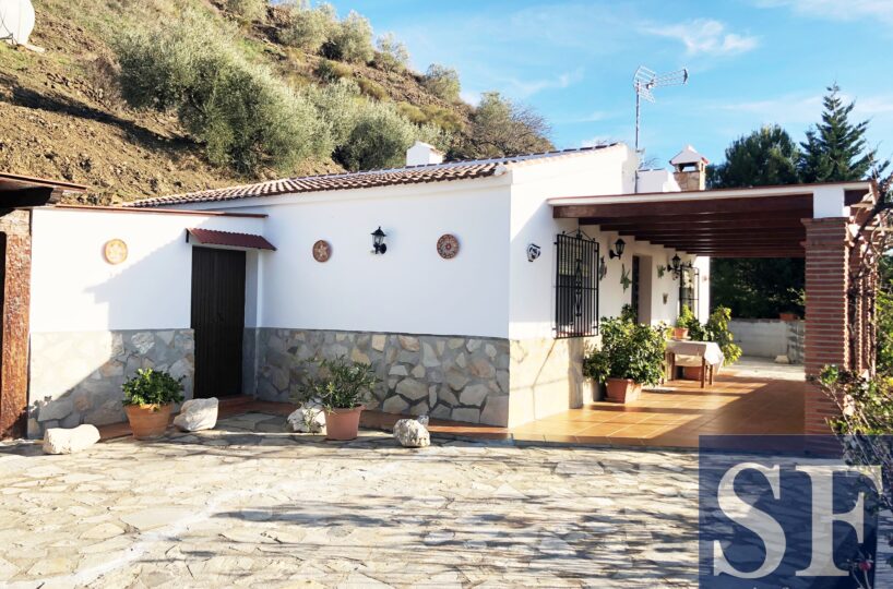 Country villa in Cómpeta