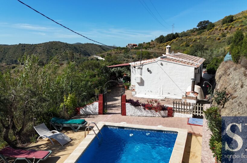Country villa in Sedella