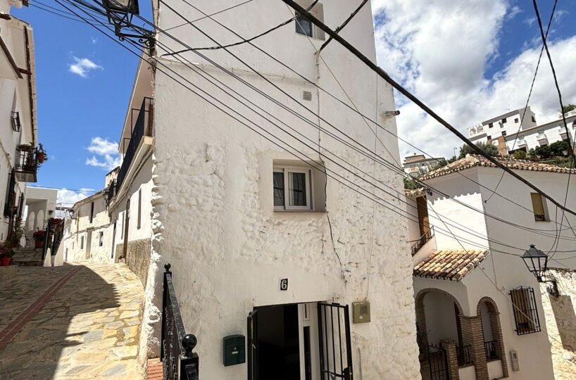 Townhouse in Cómpeta