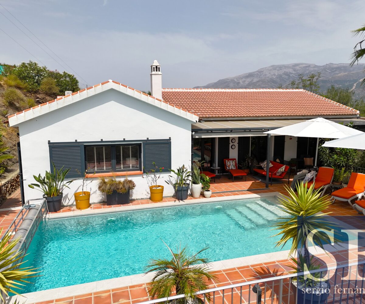Country villa in Cómpeta