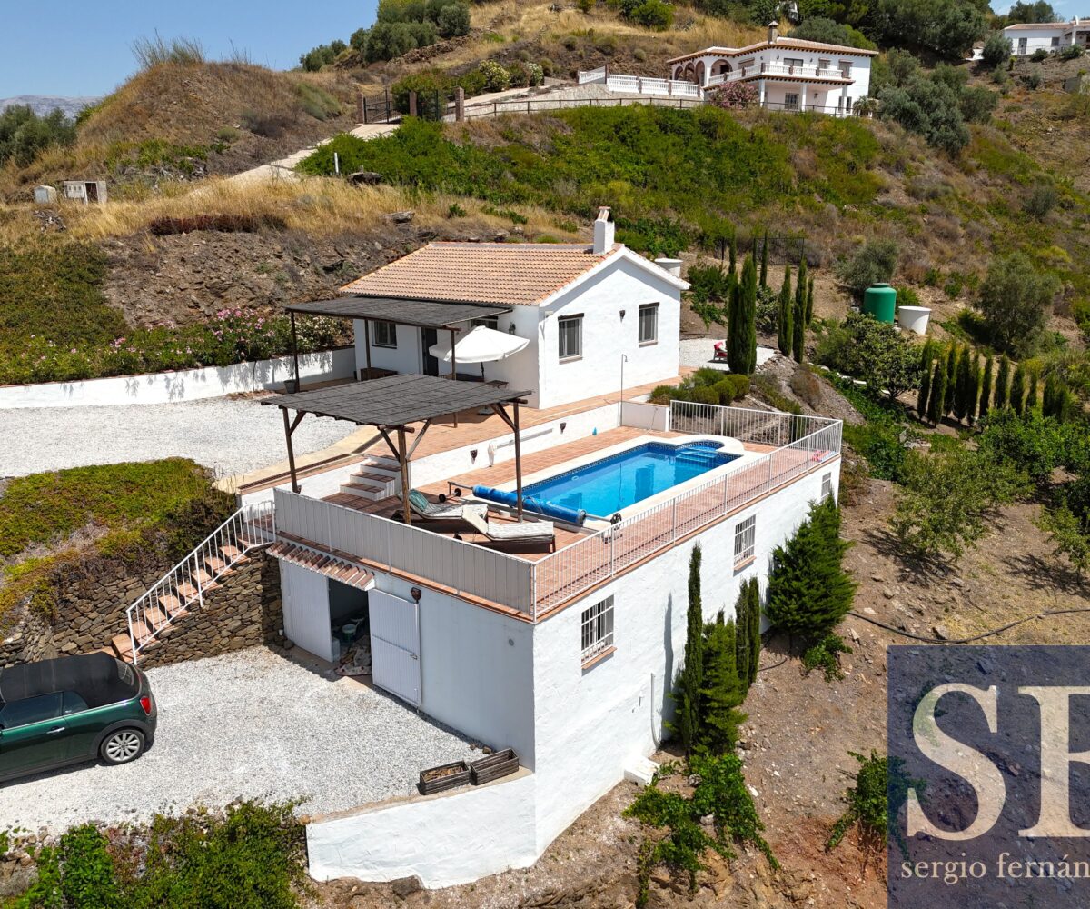 Country villa in Cómpeta