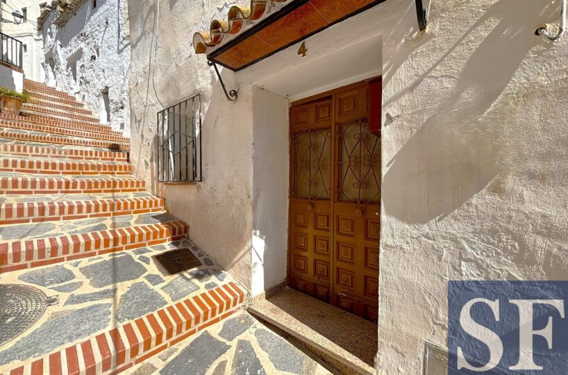 Townhouse in Sedella