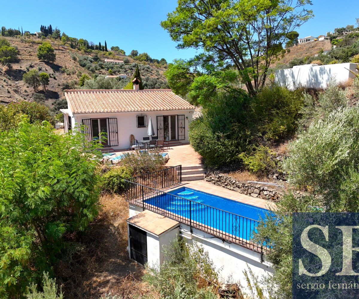 Country villa in Cómpeta