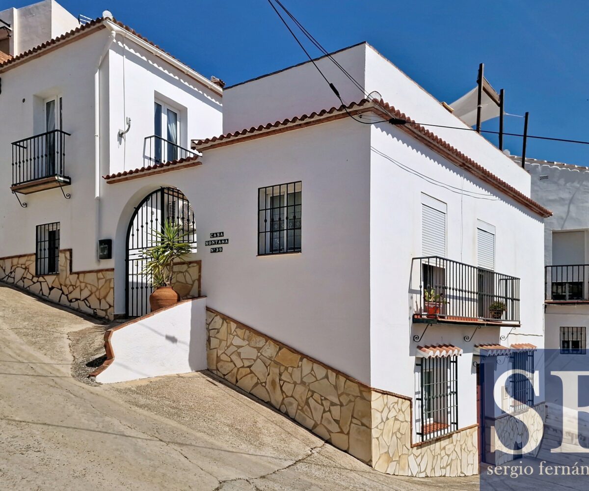 Townhouse in Sedella