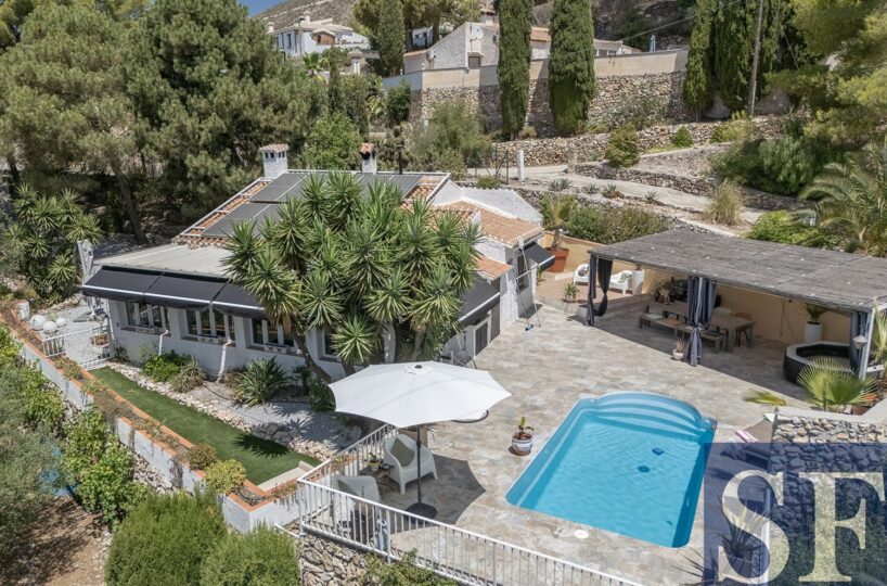 Country villa in Cómpeta