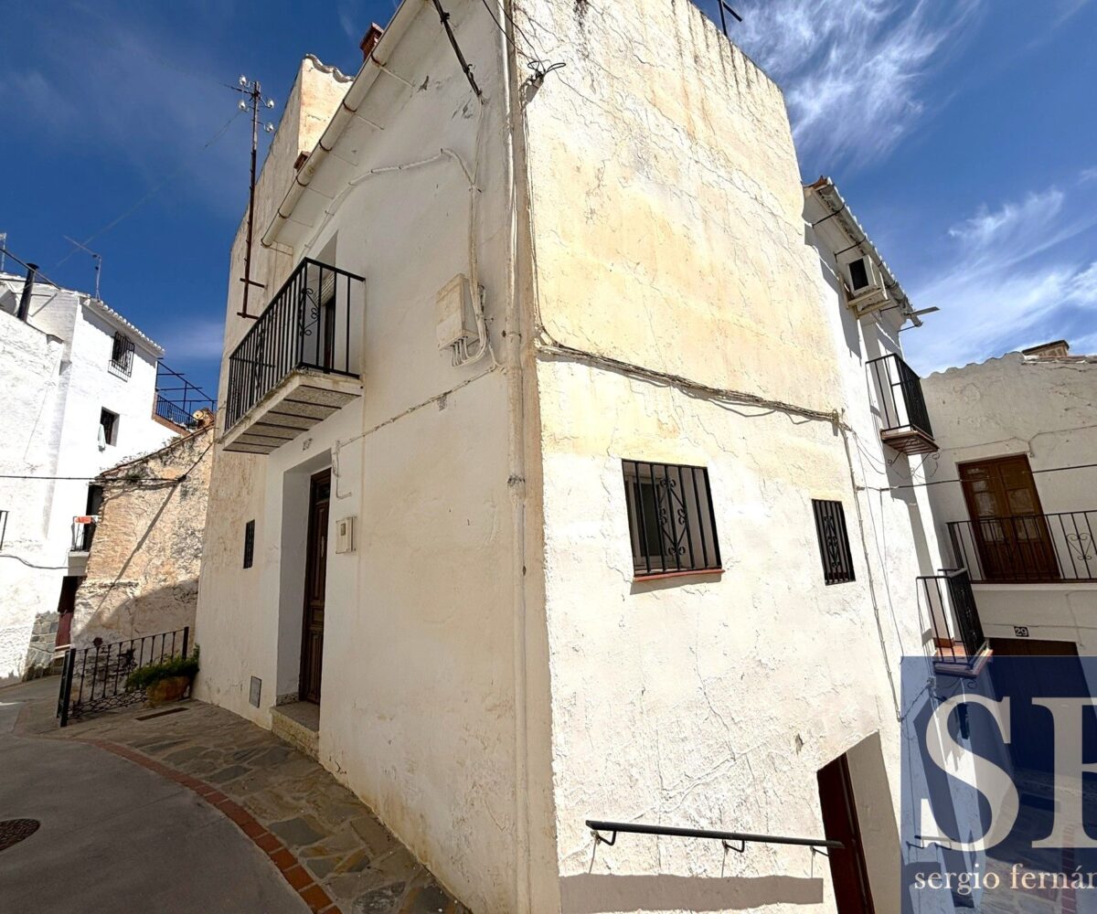 Townhouse in Sedella